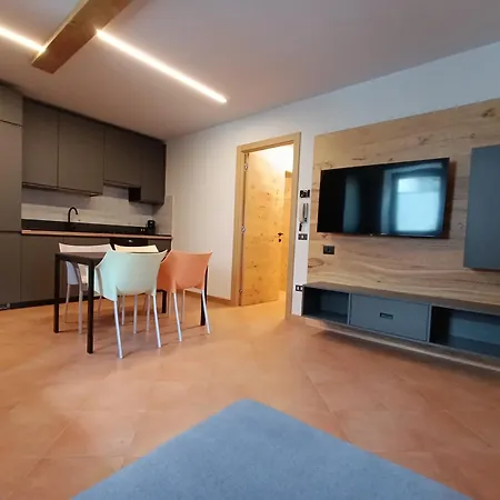 Emma Apartment *